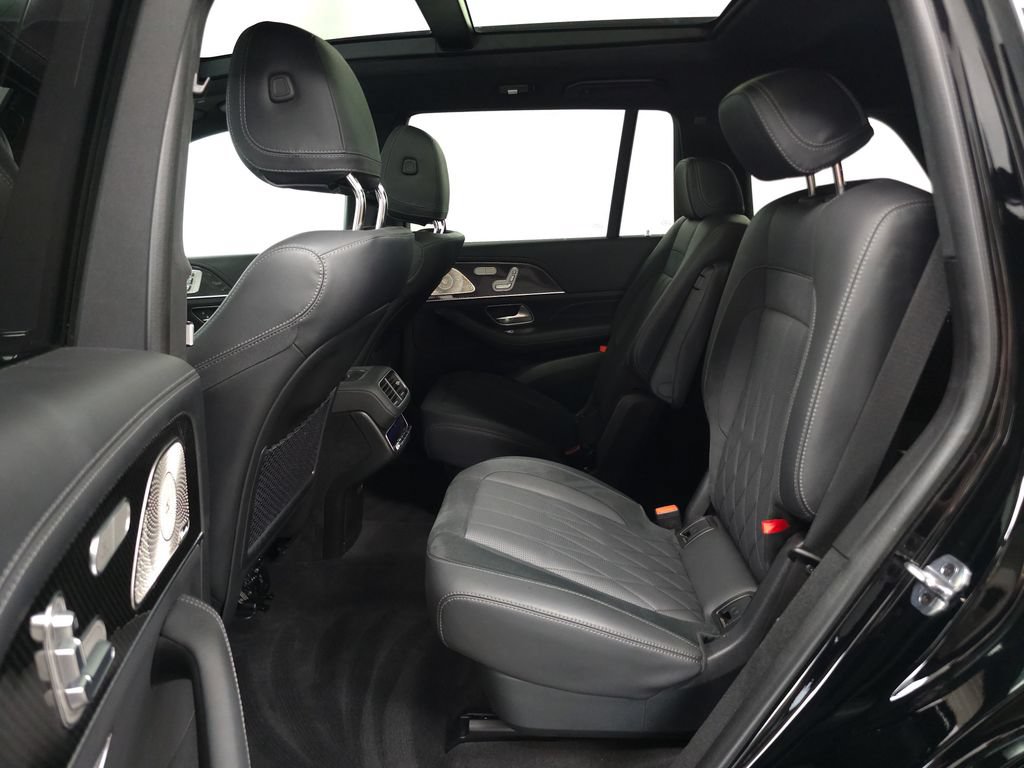 Used 2025 Mercedes-Benz GLS 63 AMG 4MATIC image 29