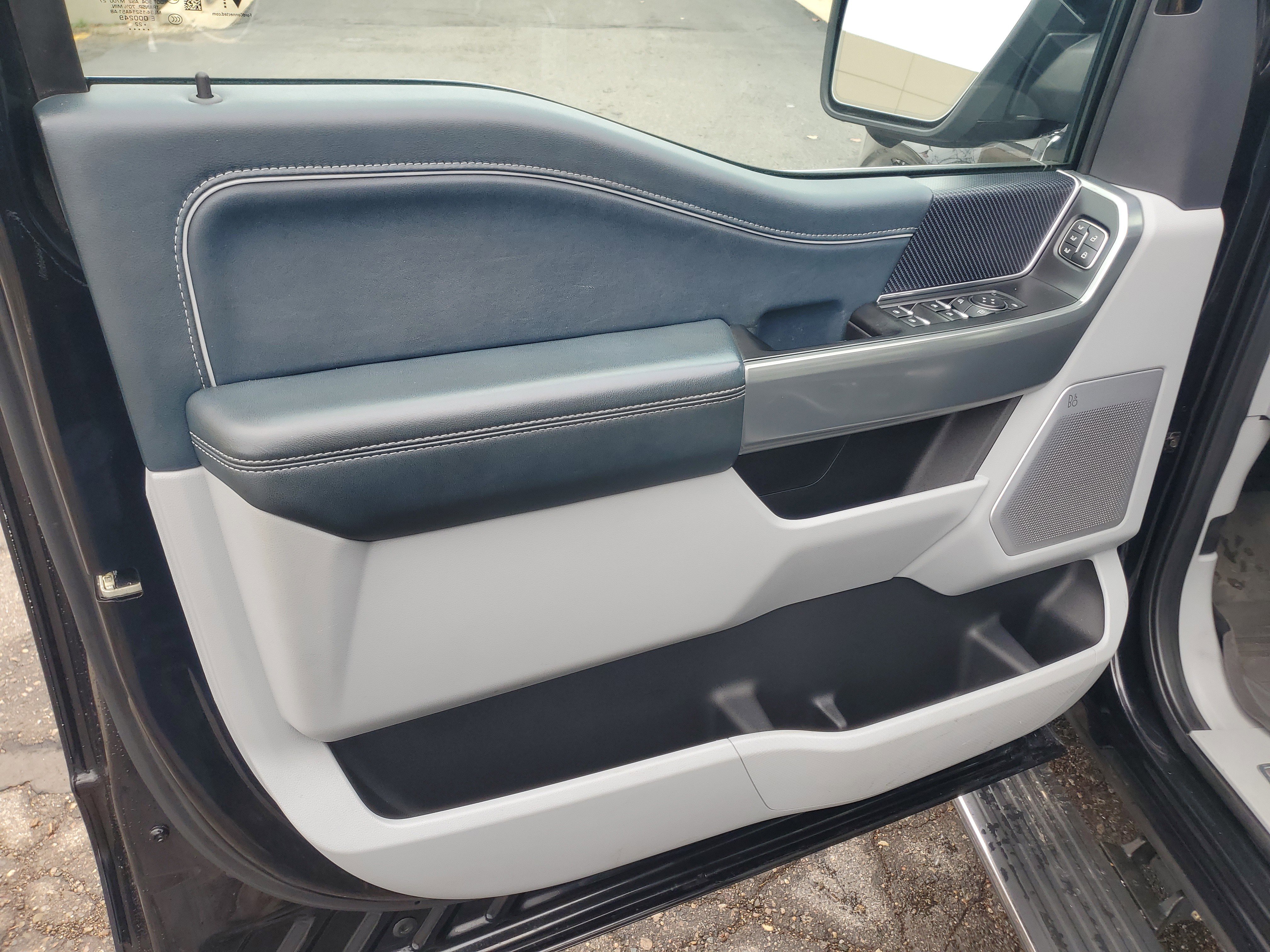 Used 2022 Ford F150 Limited AWD/4WD image 10