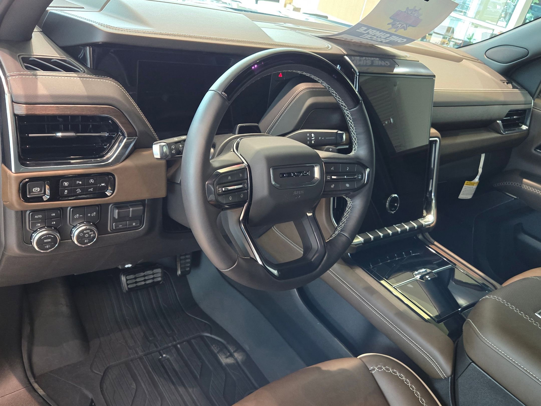 Used 2025 GMC Yukon XL Denali Ultimate w/ LPO, Floor Liner Package AWD/4WD image 10