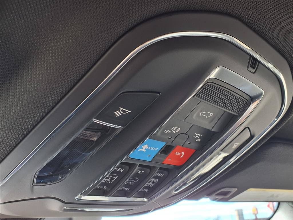 New 2025 Jeep Grand Cherokee Limited AWD/4WD image 13