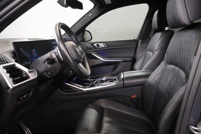 Used 2024 BMW X7 xDrive40i w/ Executive Package AWD/4WD image 13