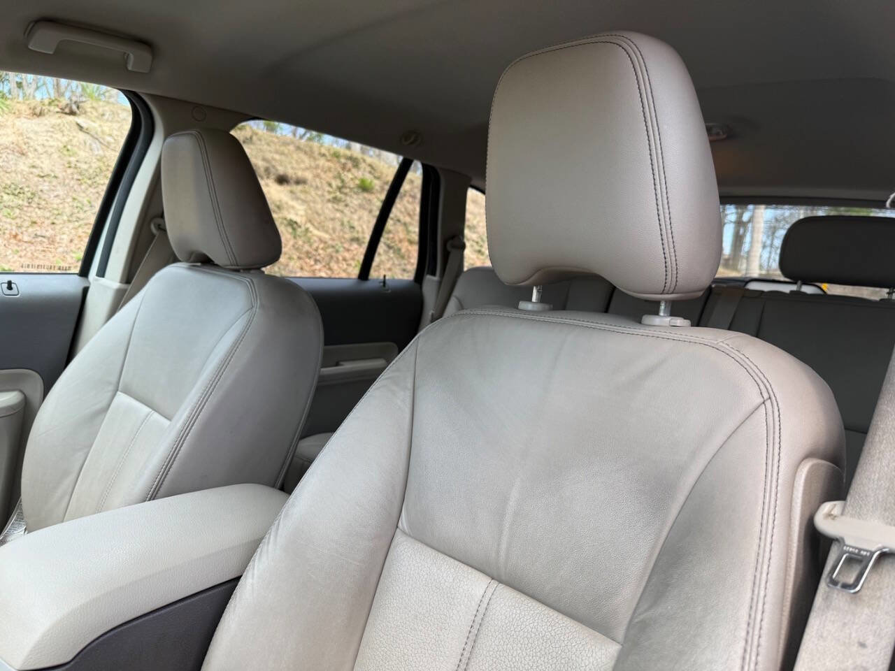 Used 2010 Ford Edge SEL AWD/4WD image 14