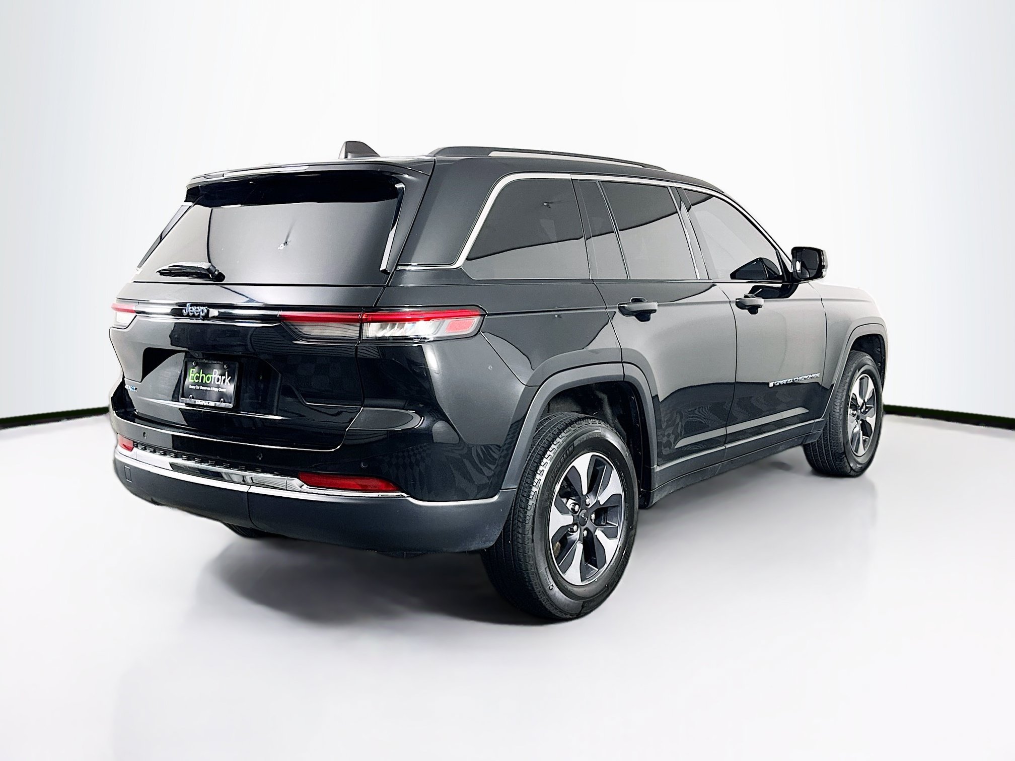 Used 2022 Jeep Grand Cherokee Limited 4xe AWD/4WD image 9