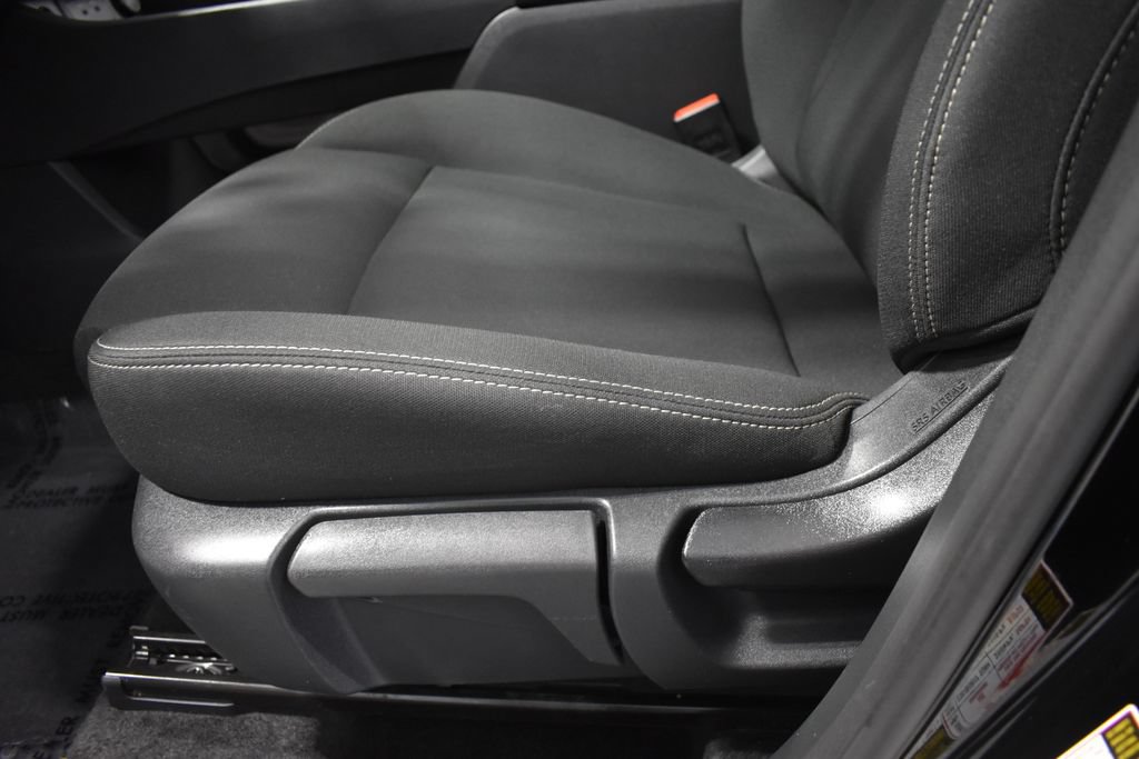 Certified 2025 Nissan Rogue S AWD/4WD image 17