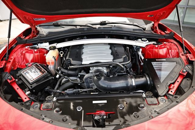 Used 2018 Chevrolet Camaro SS image 31
