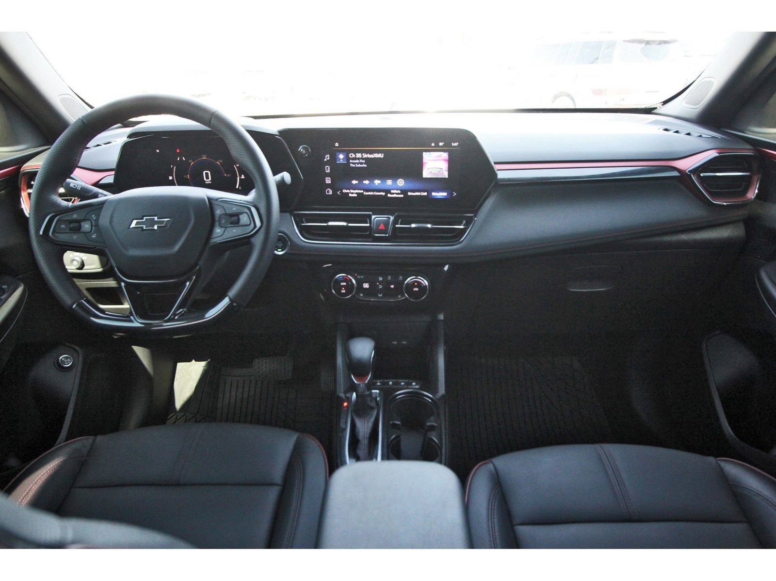 Used 2024 Chevrolet TrailBlazer RS w/ Convenience Package image 11