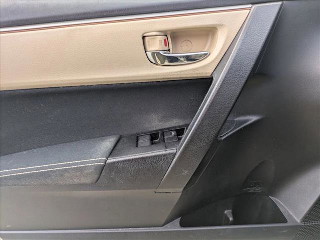 Used 2014 Toyota Corolla LE image 11