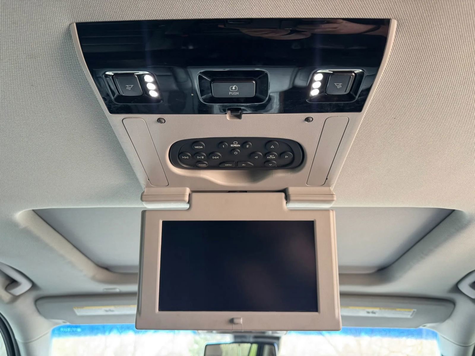 Used 2019 Chevrolet Tahoe LT w/ LT Signature Package image 23