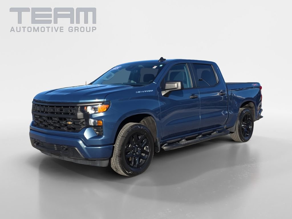 Used 2024 Chevrolet Silverado 1500 Custom image 3