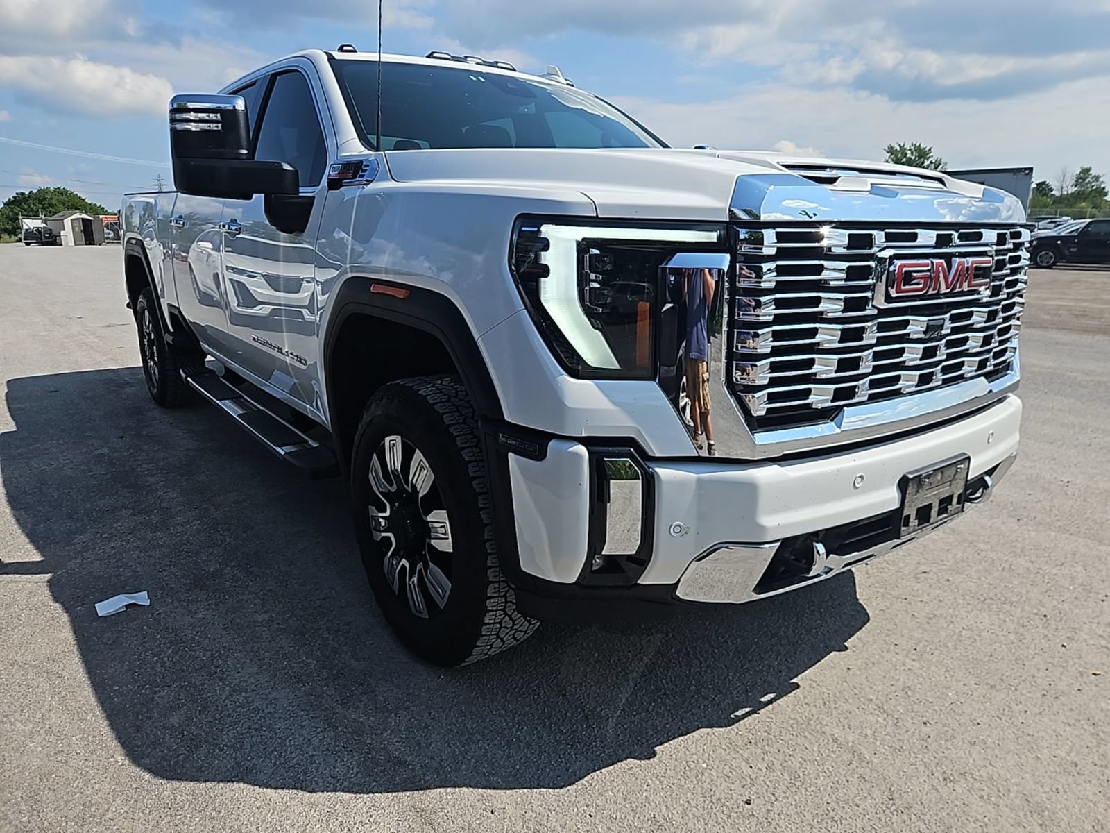 Used 2025 GMC Sierra 2500 Denali AWD/4WD image 5