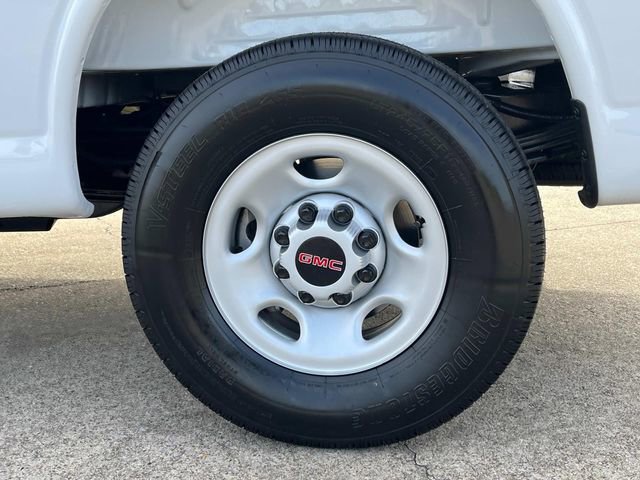 New 2025 GMC Savana 2500 Extended w/ Driver Convenience Package image 12