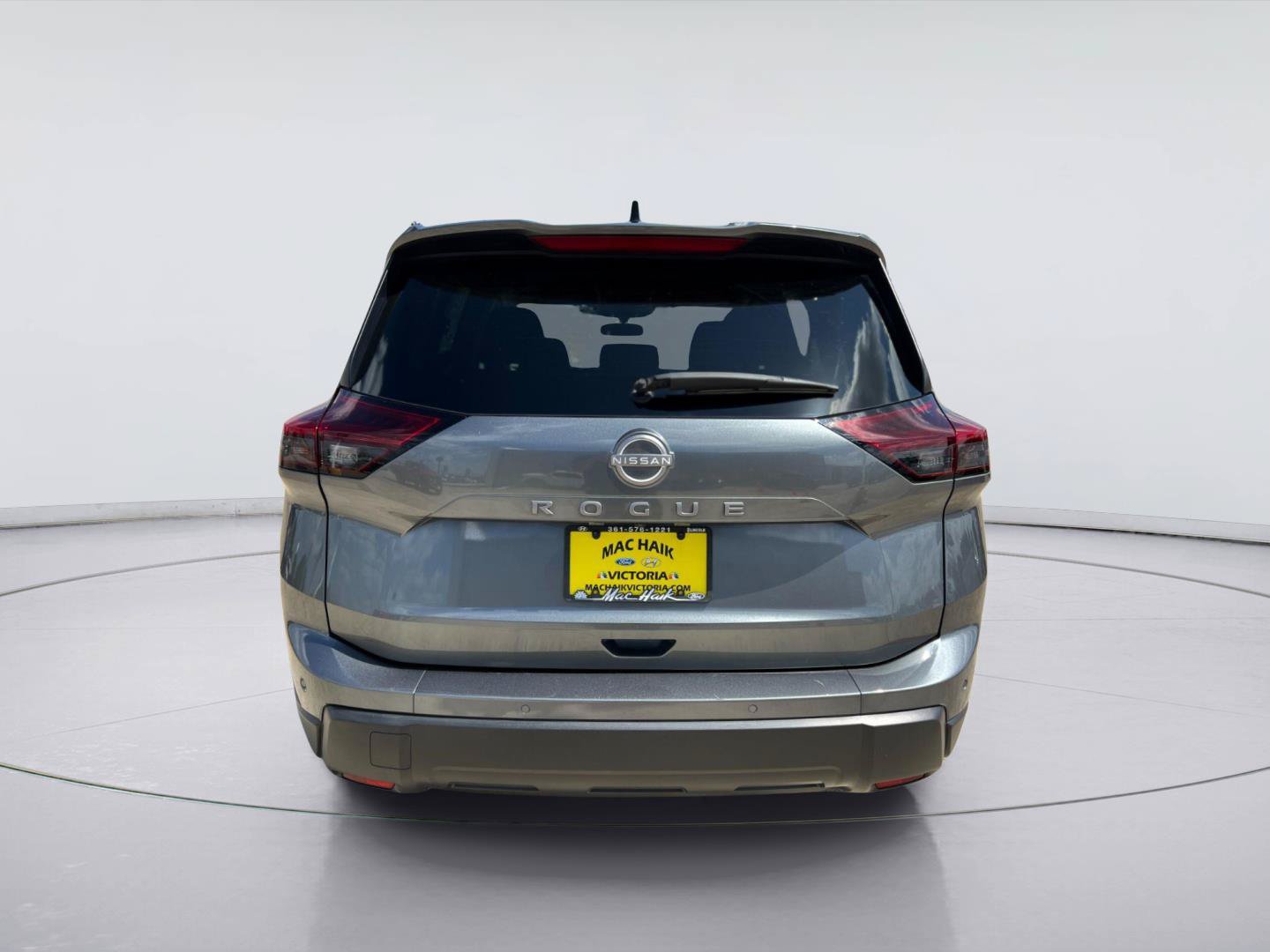 Used 2025 Nissan Rogue S FWD image 4
