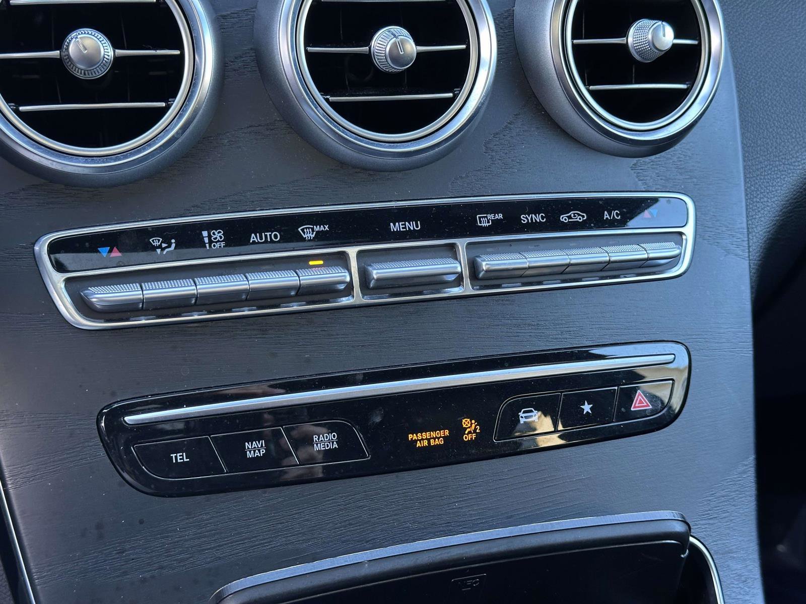 Used 2020 Mercedes-Benz GLC 43 AMG 4MATIC Coupe image 32