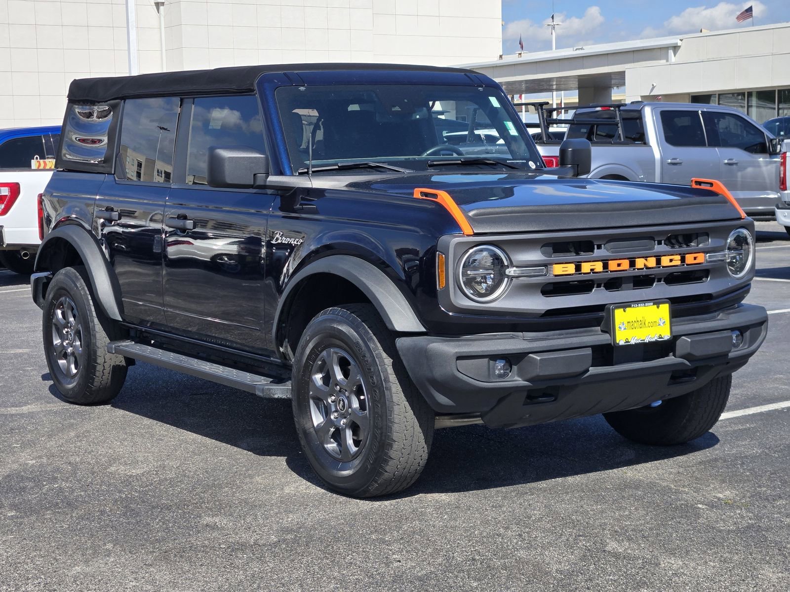 Used 2021 Ford Bronco Big Bend image 3