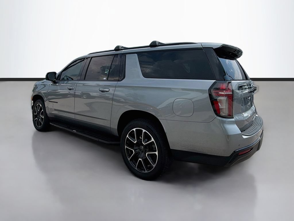 Used 2023 Chevrolet Suburban RST w/ Luxury Package RWD image 7