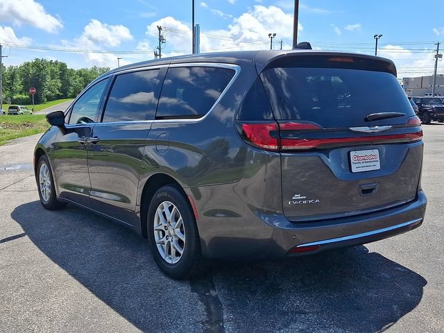 Certified 2023 Chrysler Pacifica Touring-L FWD image 4
