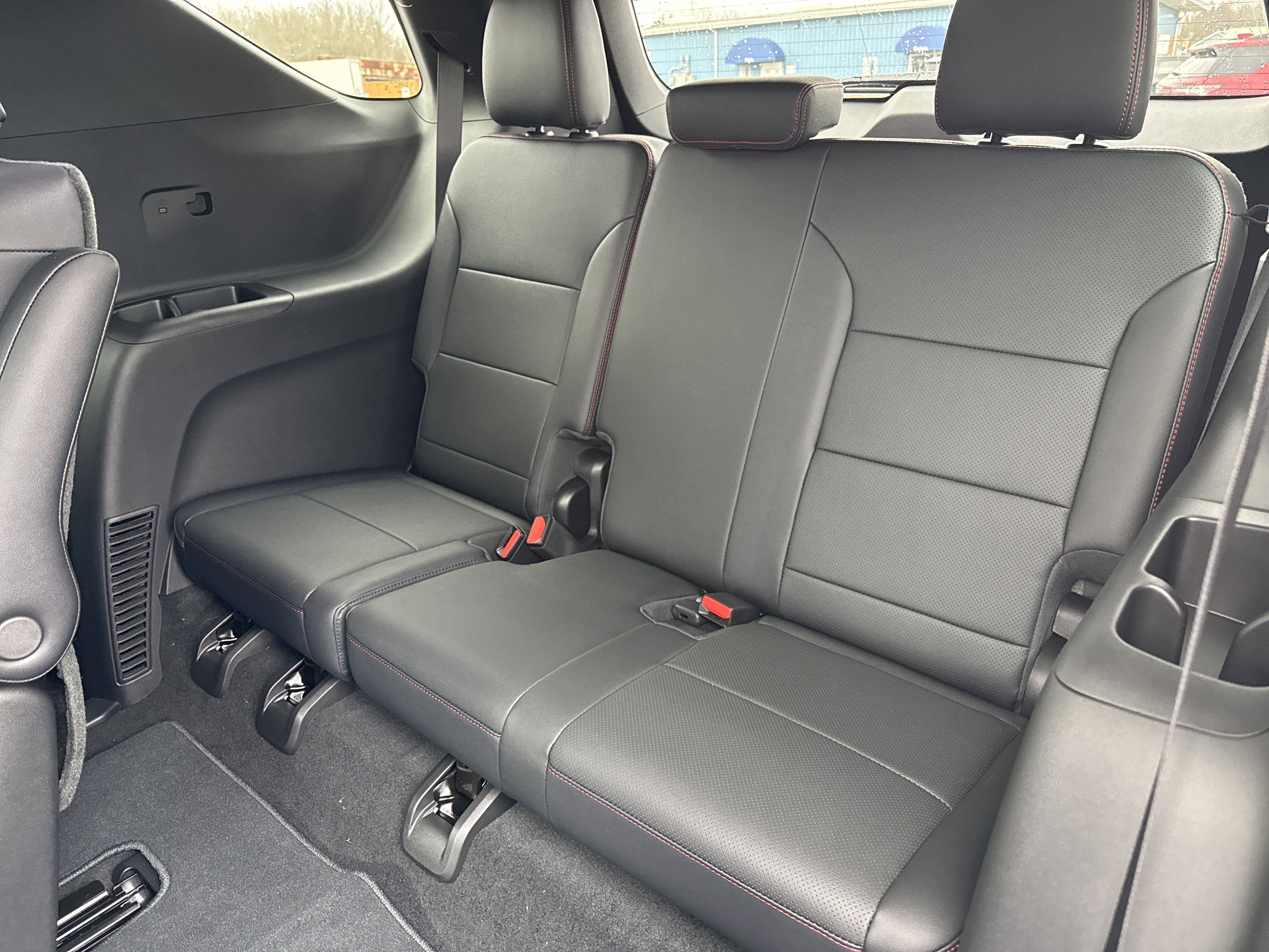 New 2026 Chevrolet Traverse RS w/ LPO, Floor Liner Package image 14