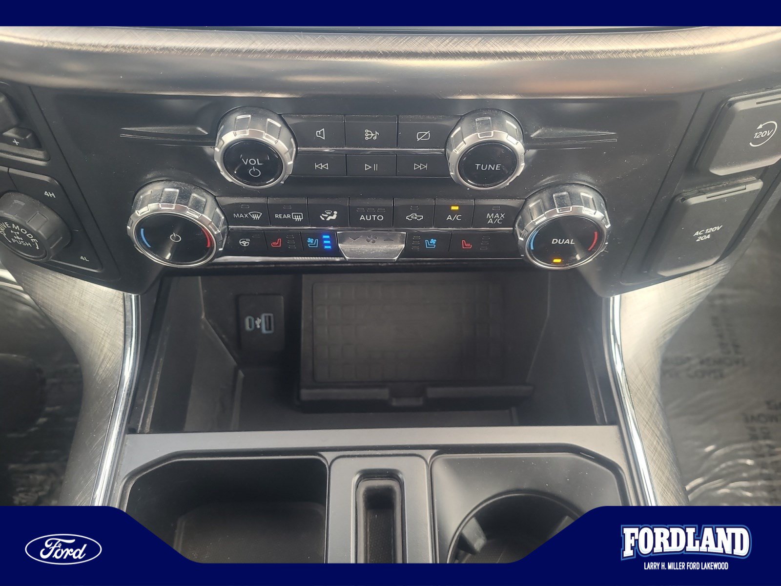 Used 2022 Ford F150 King Ranch w/ Equipment Group 601A High AWD/4WD image 31