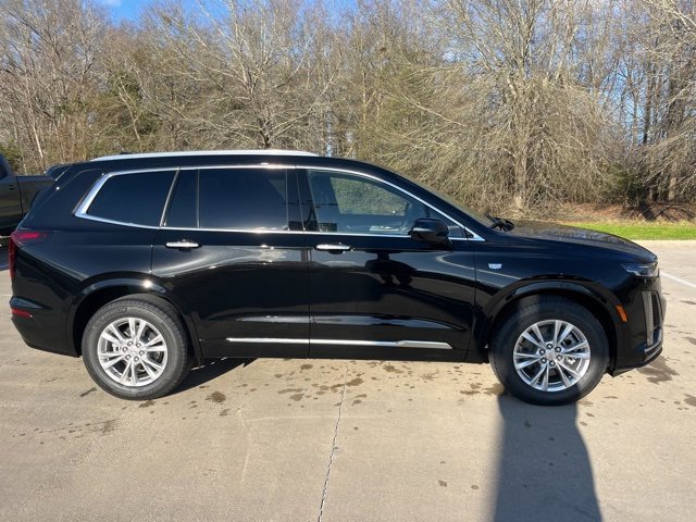 New 2025 Cadillac XT6 Luxury image 10