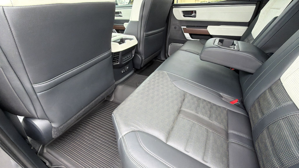 Used 2023 Toyota Tundra Capstone AWD/4WD image 24