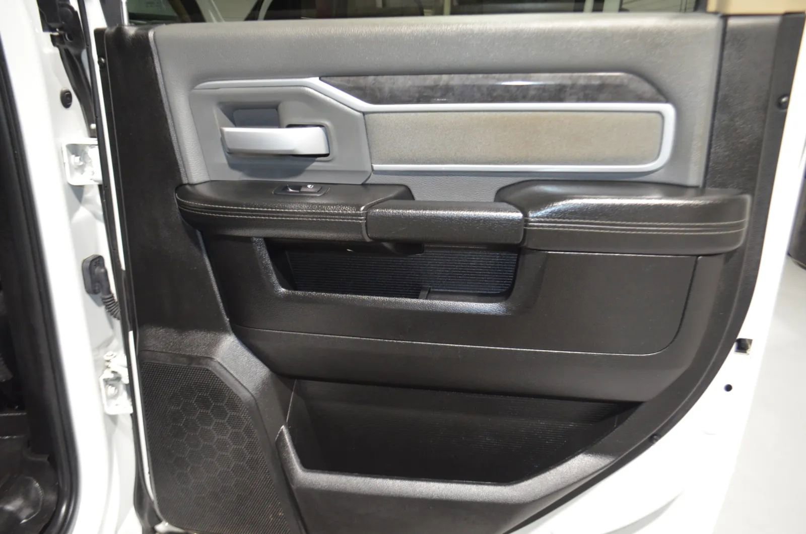 Used 2020 RAM 2500 Big Horn image 23