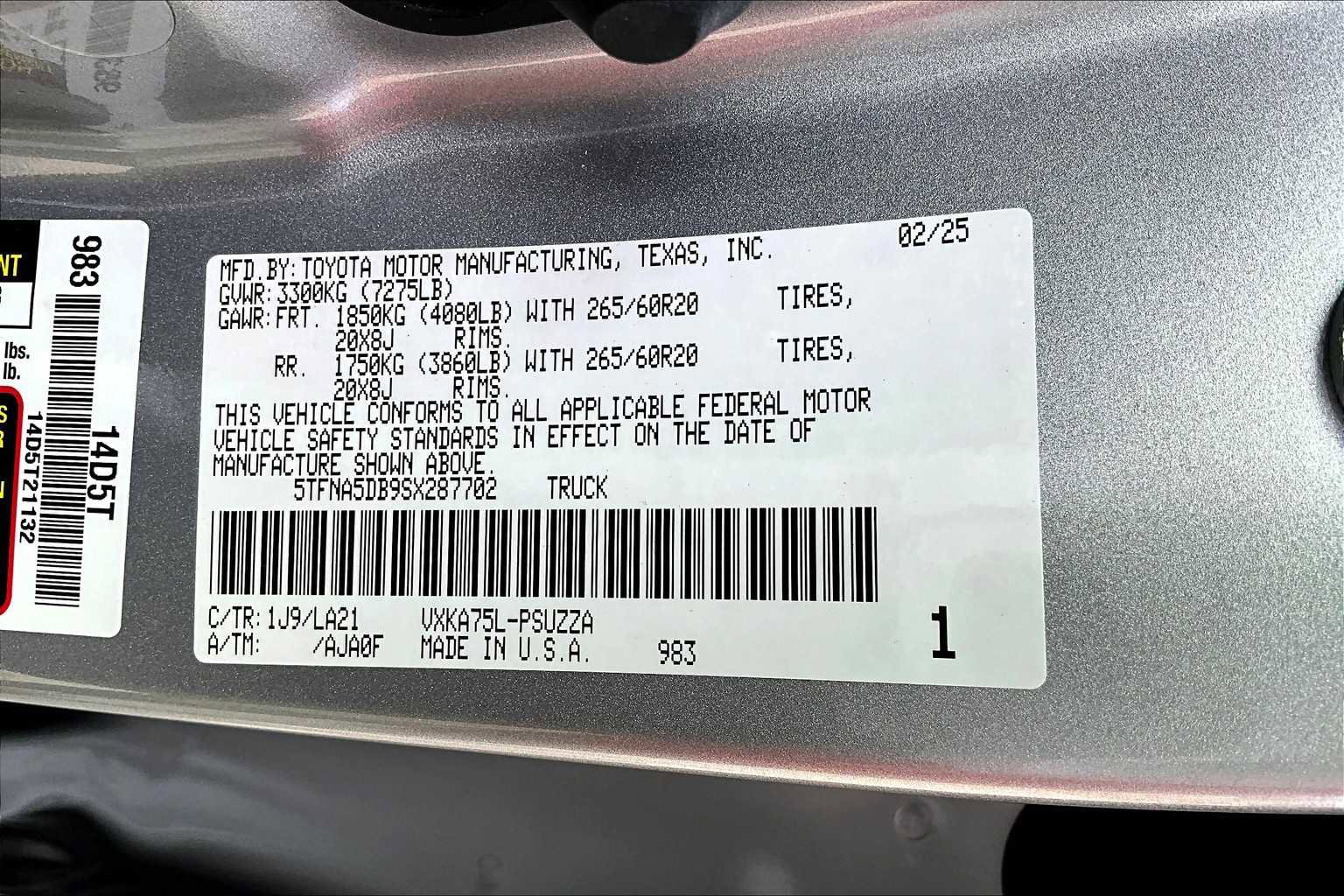 New 2025 Toyota Tundra Platinum image 18