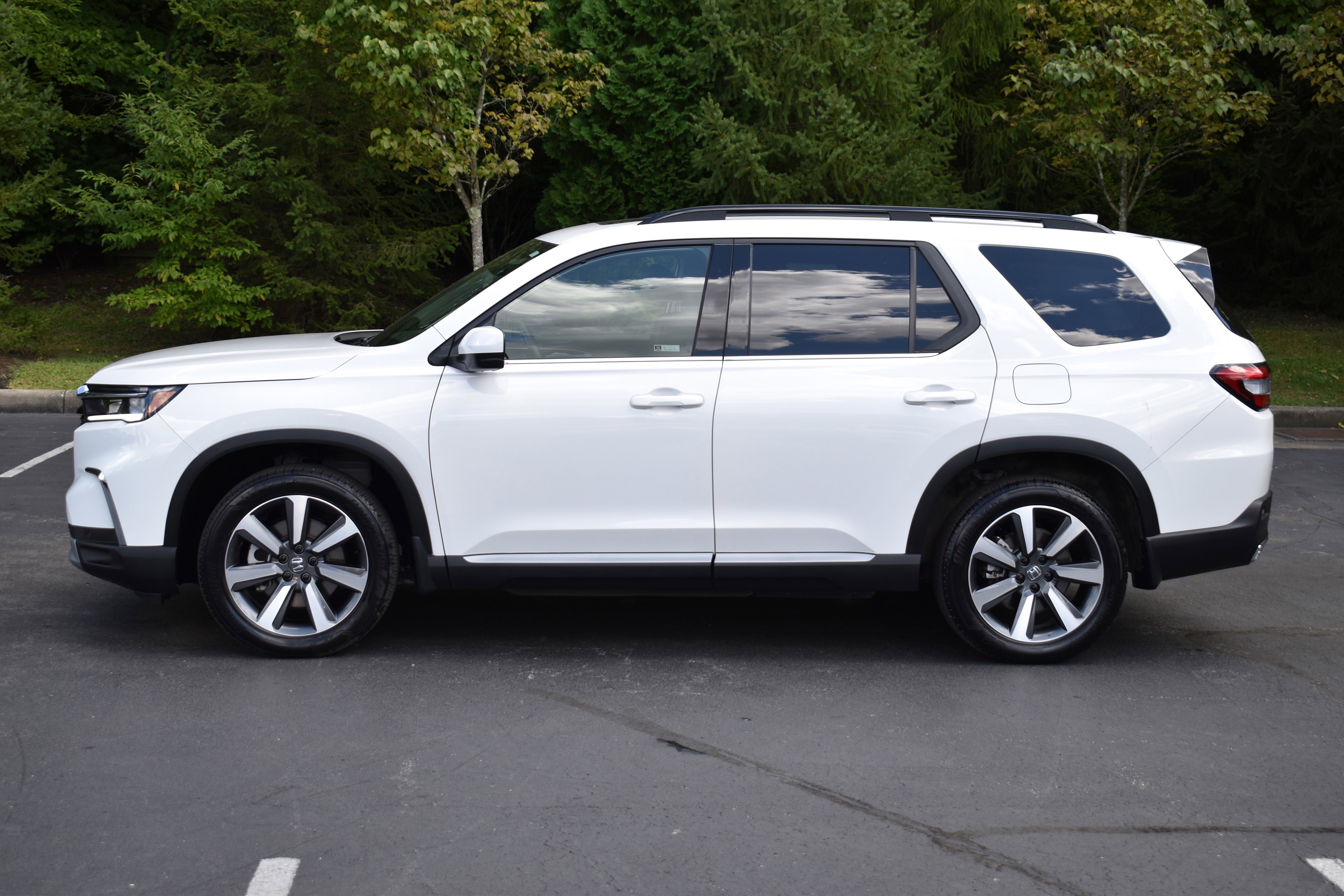 Certified 2024 Honda Pilot Touring image 33