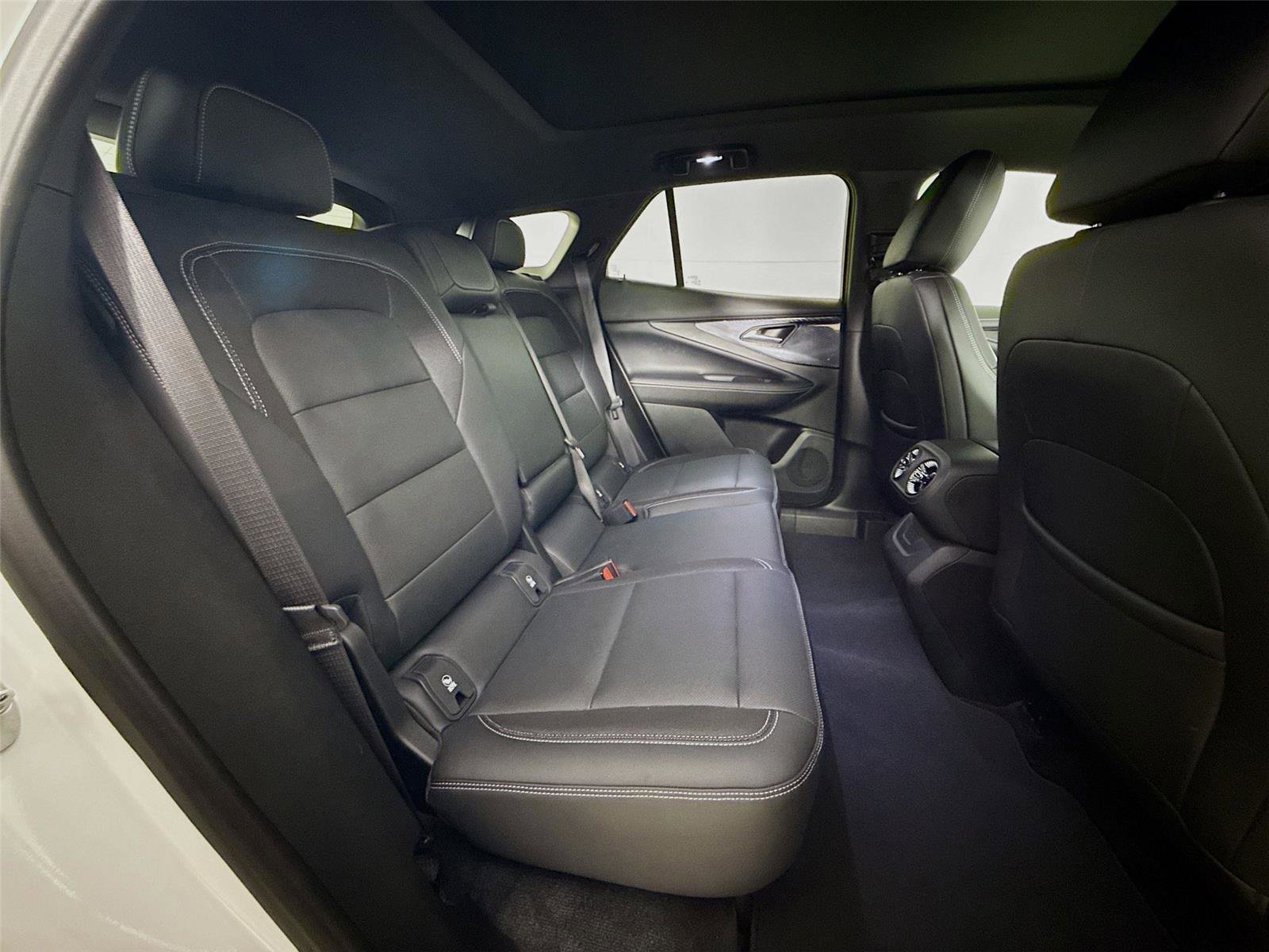 Used 2024 Chevrolet Blazer EV LT image 28