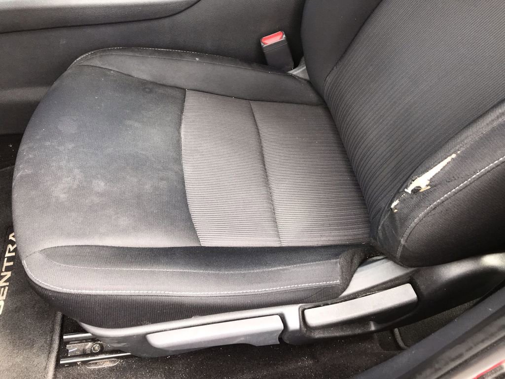 Used 2022 Nissan Sentra SV w/ All-Weather Package FWD image 12