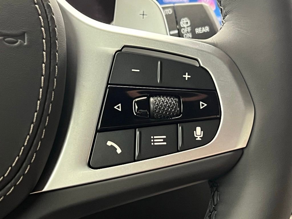 New 2026 BMW X5 xDrive40i w/ M Sport Package image 18