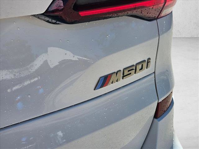 Used 2021 BMW X5 M50i w/ Premium Package image 18