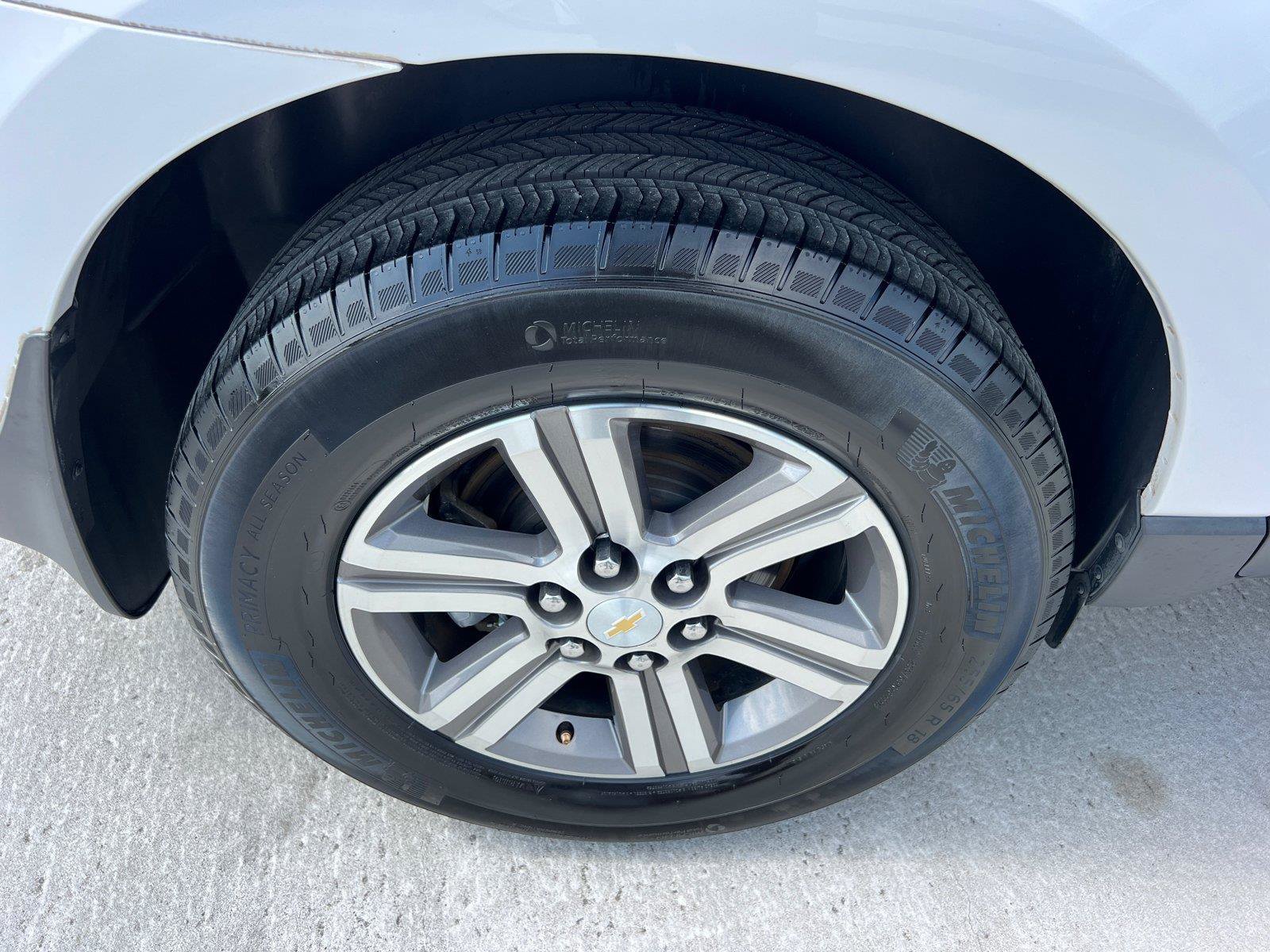 Used 2016 Chevrolet Traverse LT FWD image 17