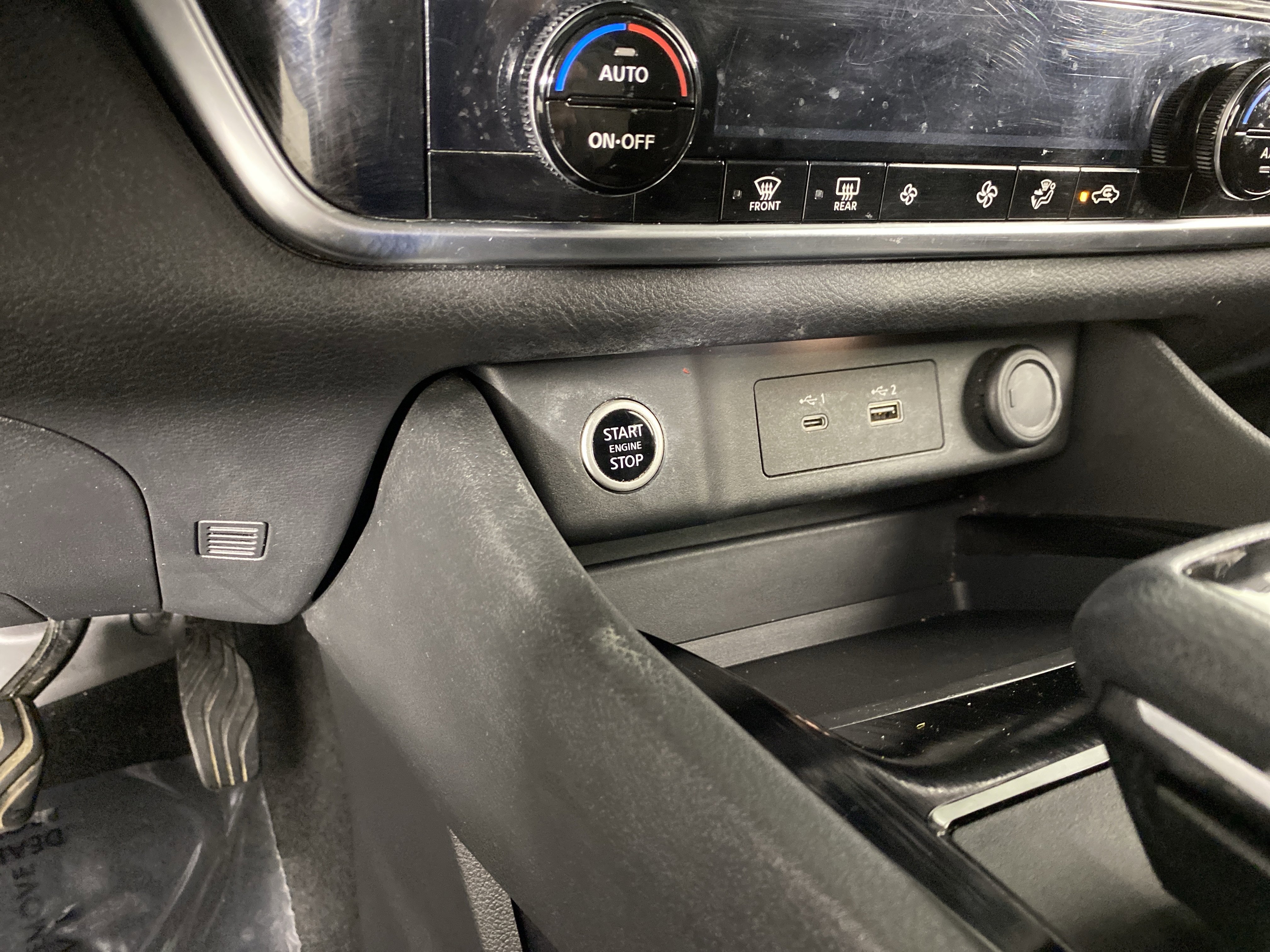 Used 2021 Nissan Rogue SV AWD/4WD image 24