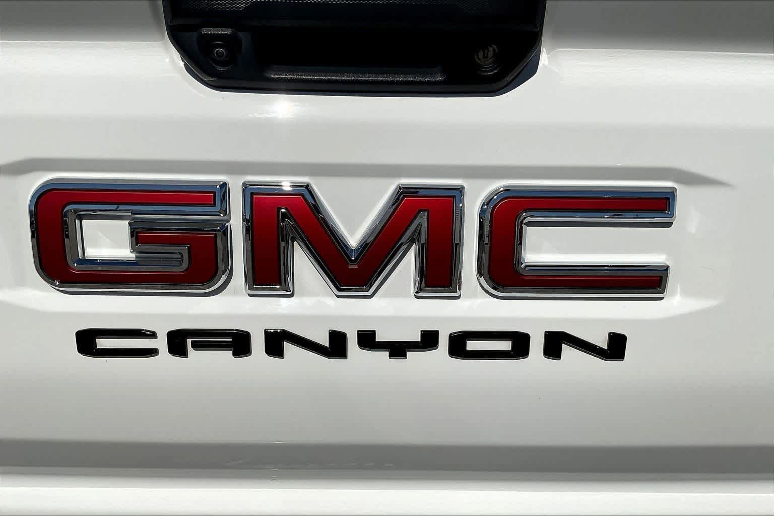 Used 2023 GMC Canyon AT4 w/ AT4 Premium Package AWD/4WD image 31