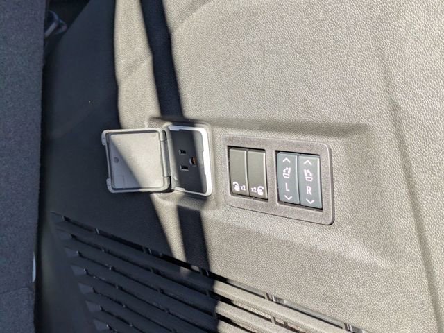 New 2026 Chevrolet Tahoe Premier w/ Sun And Tow Package image 34