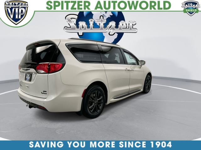 Used 2020 Chrysler Pacifica Touring-L image 12