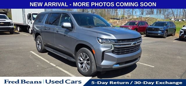 Certified 2022 Chevrolet Suburban LT w/ Luxury Package image 1