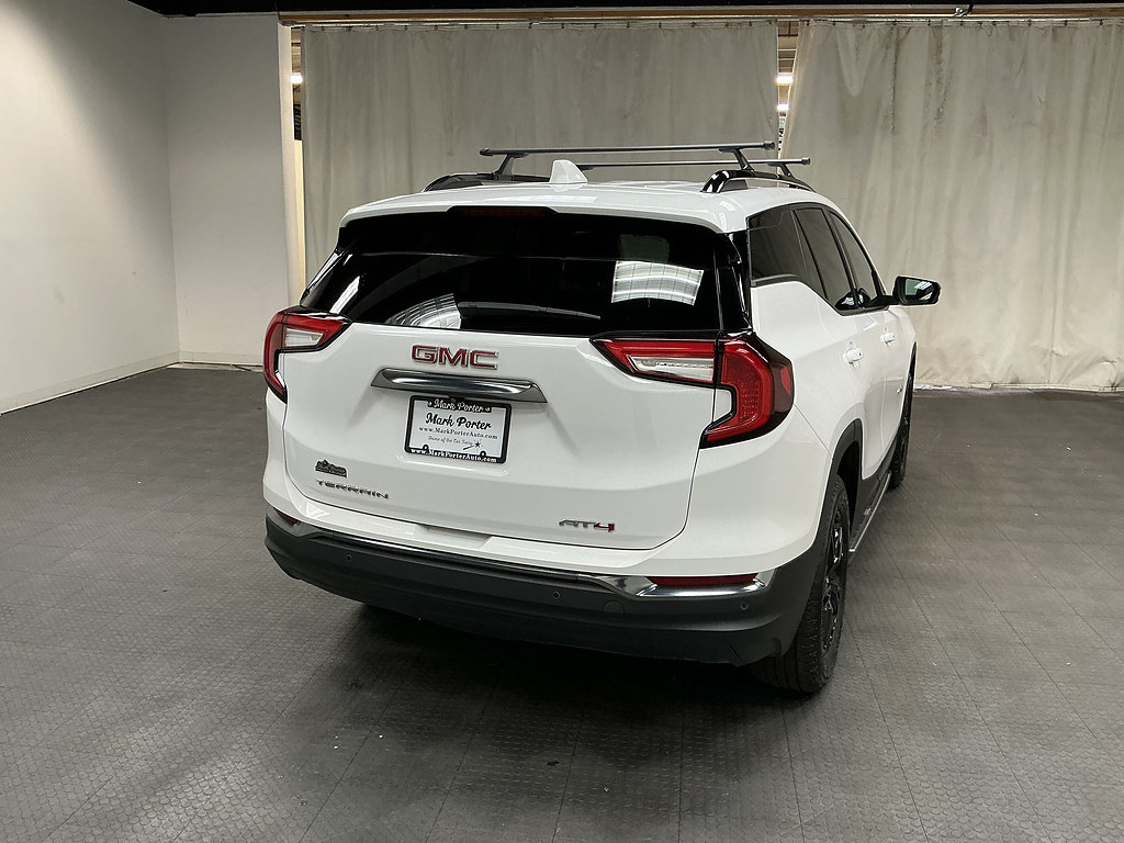 Used 2024 GMC Terrain AT4 w/ LPO, 'HIT The Road' Package AWD/4WD image 5