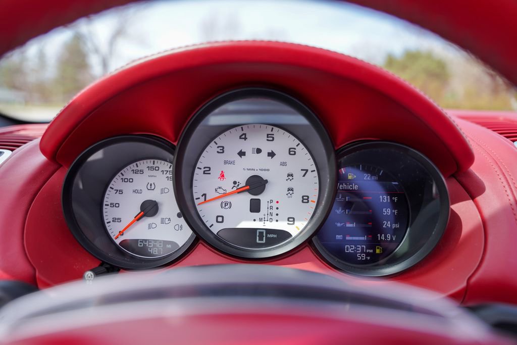 Used 2015 Porsche Boxster S image 26