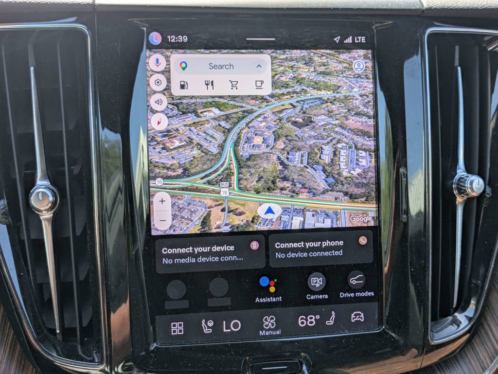 Used 2023 Volvo XC60 B5 Plus w/ Protection Package Premier FWD image 22