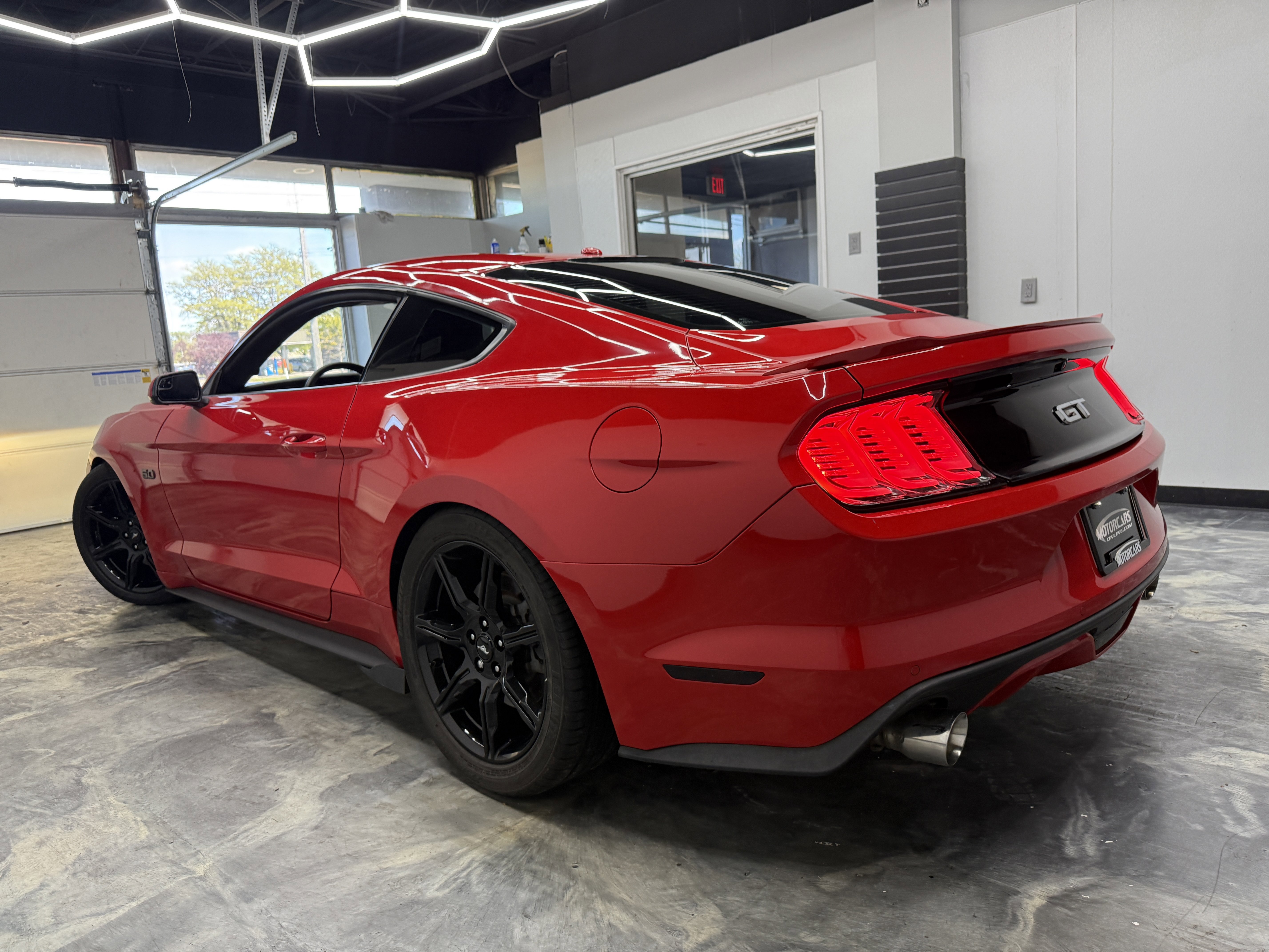 Used 2015 Ford Mustang GT Premium RWD image 3