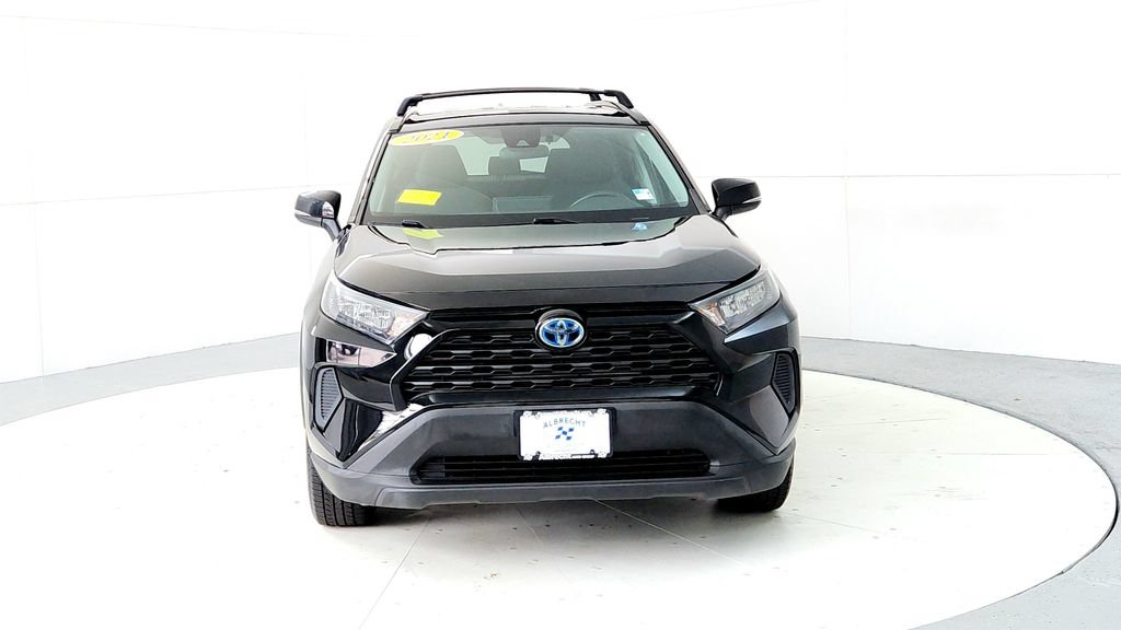 Used 2021 Toyota RAV4 LE w/ Carpet Mat Package (TMS) AWD/4WD image 8