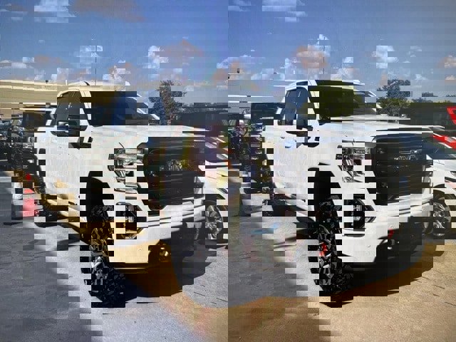 Used 2022 GMC Sierra 1500 AT4 w/ AT4 Premium Package