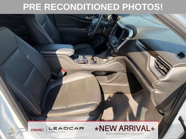 Used 2023 GMC Acadia AT4 w/ Technology Package AWD/4WD image 12