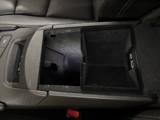 Used 2024 Cadillac XT6 Premium Luxury image 32