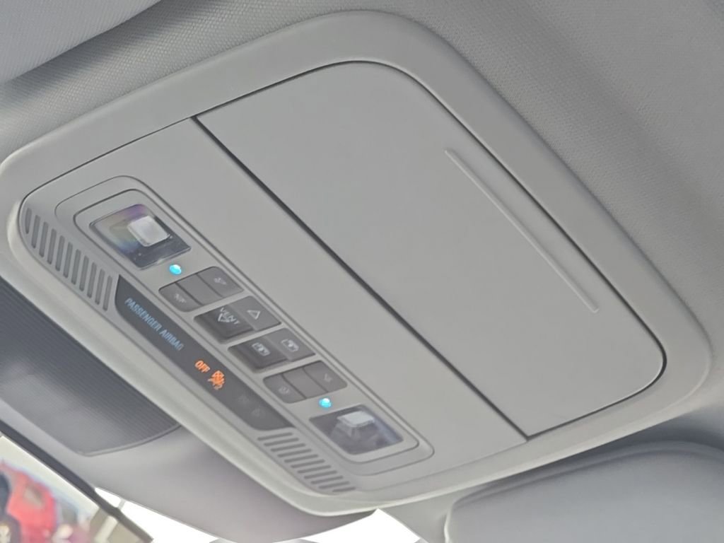 Used 2023 Ford Explorer XLT w/ Equipment Group 202A image 34