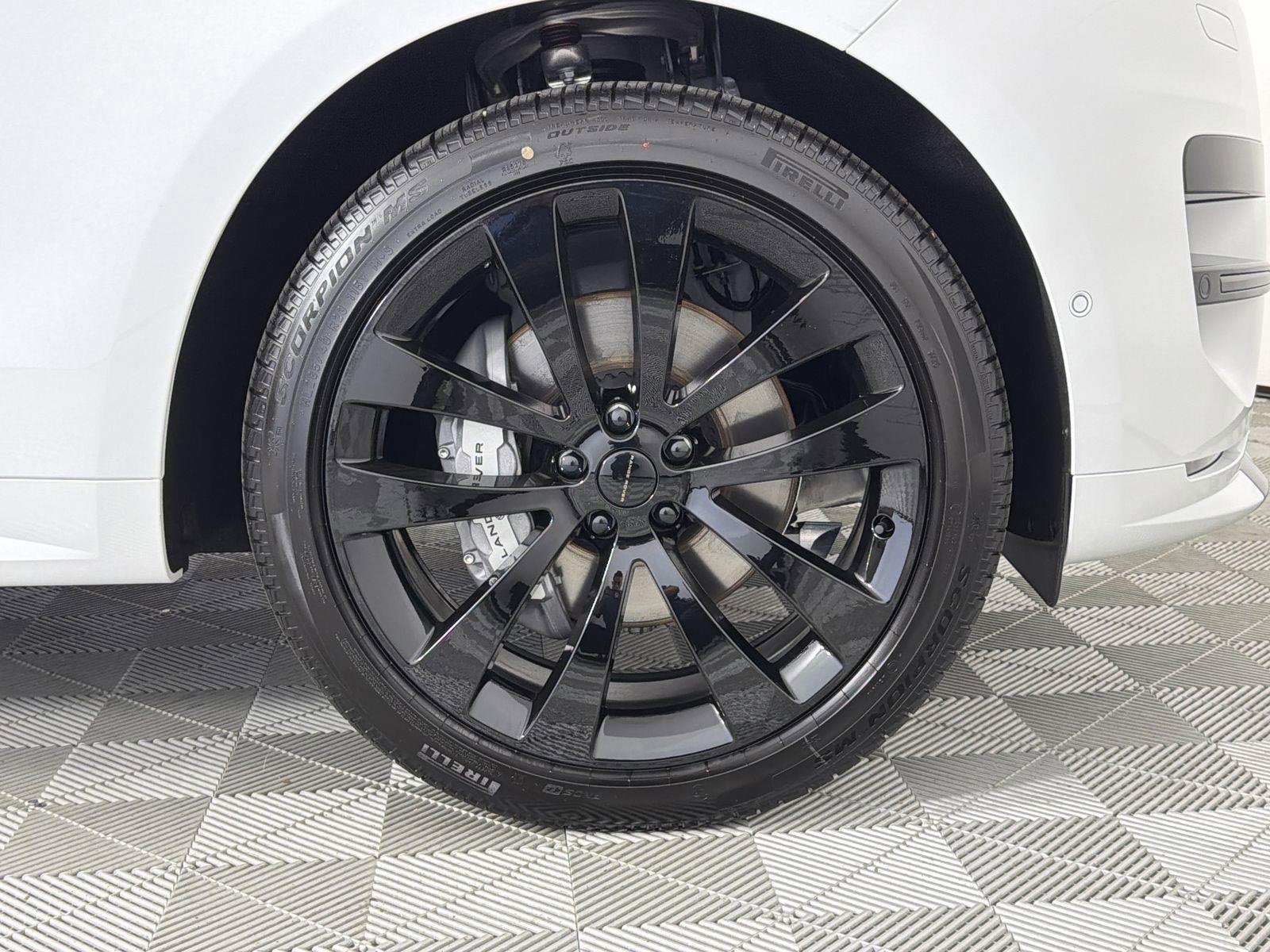 New 2026 Land Rover Range Rover Sport Dynamic SE image 36