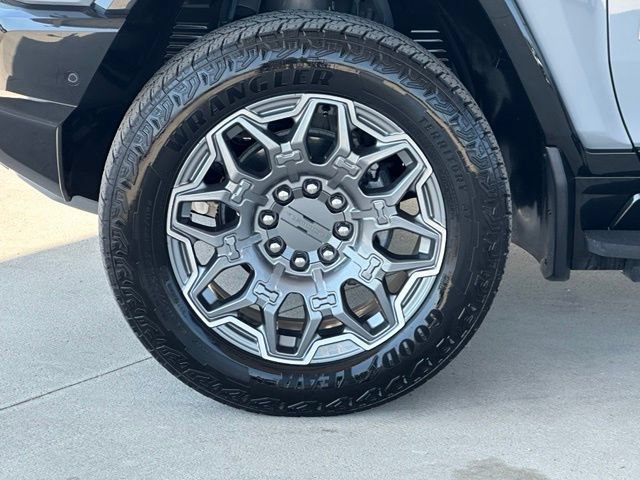 Used 2025 GMC Hummer EV 3X AWD/4WD image 16