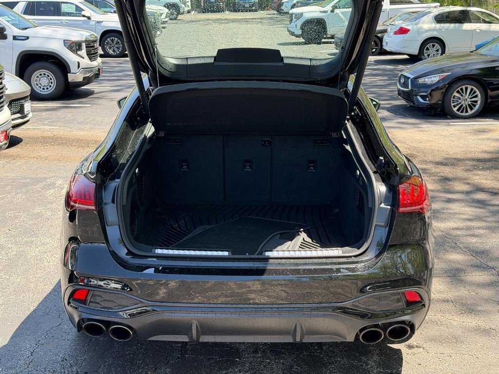 Used 2023 Audi S8 AWD/4WD image 9