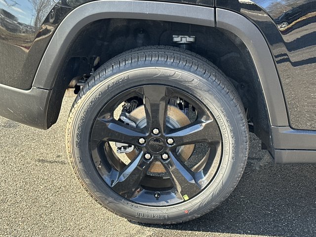 New 2026 Jeep Grand Cherokee Limited w/ Limited Altitude Package AWD/4WD image 19